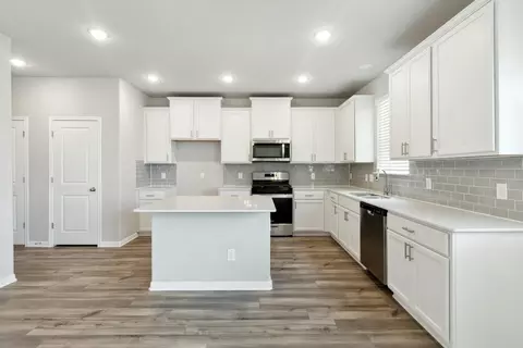 Kitchen - 6158 Marsh Ln, Buda, TX 78610 photo 2 of 3