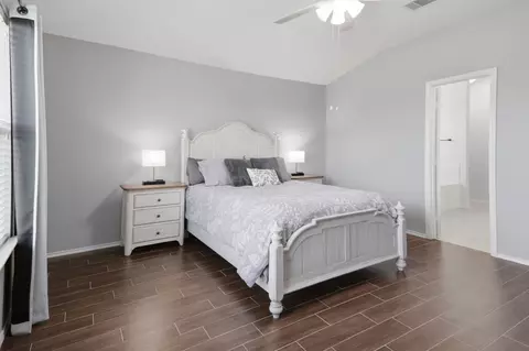 Bedroom - 905 Lee Dr, Leander, TX 78641 photo 4 of 5