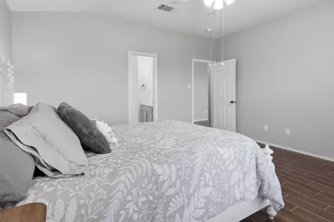 Bedroom - 905 Lee Dr, Leander, TX 78641 photo 3 of 5