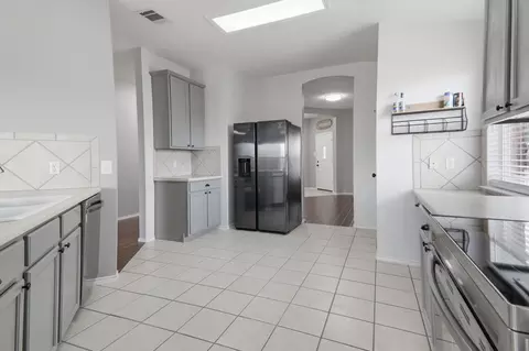 Kitchen - 905 Lee Dr, Leander, TX 78641 photo 3 of 3