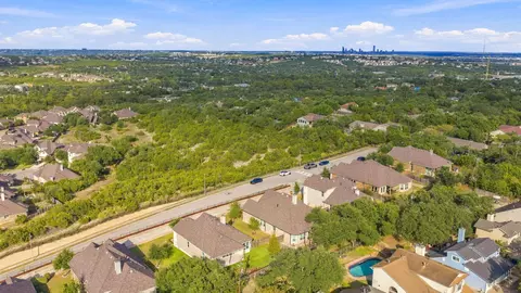 View/Area - 8505 Moccasin Path, Austin, TX 78736 photo 6 of 8