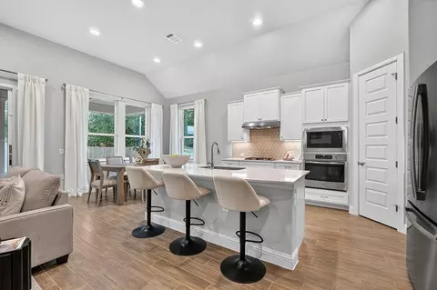 Kitchen - 8505 Moccasin Path, Austin, TX 78736 photo 2 of 7