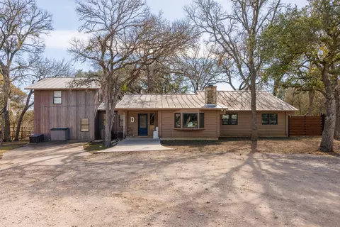 301 Green Acres Dr, Wimberley, TX 78676