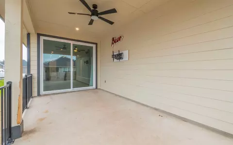 Exterior - 228 Citation Dr, Jarrell, TX 76537 photo 2 of 4
