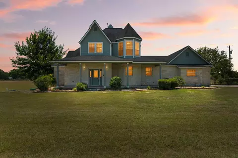 913 County Road 220, Florence, TX 76527