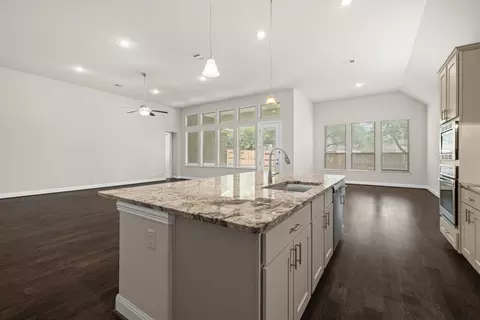 Living - 117 Barton Run Dr, Georgetown, TX 78628 photo 1 of 7