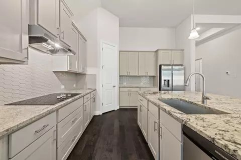 Kitchen - 117 Barton Run Dr, Georgetown, TX 78628 photo 3 of 3