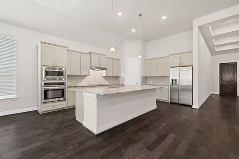 Kitchen - 117 Barton Run Dr, Georgetown, TX 78628 photo 2 of 3