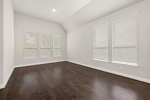 Living - 117 Barton Run Dr, Georgetown, TX 78628 photo 3 of 7