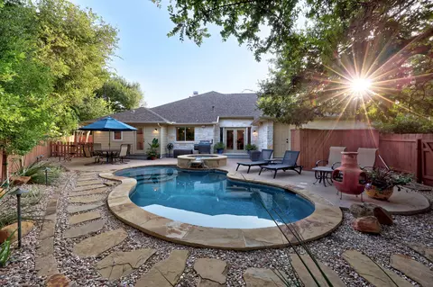 6405 Nusser Ln, Austin, TX 78739