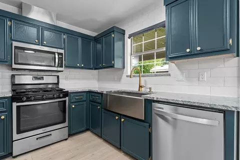 1409 Lantern Light Dr, Round Rock, TX 78681