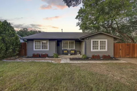 2104 W 10th St, Austin, TX 78703