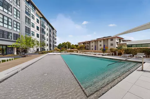 Exterior - 800 Embassy Dr #205, Austin, TX 78702 photo 3 of 9