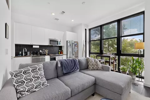 Living - 800 Embassy Dr #205, Austin, TX 78702 photo 3 of 7