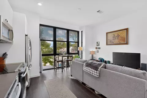 Living - 800 Embassy Dr #205, Austin, TX 78702 photo 1 of 7