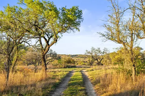 4827 Maenius Rd, Blanco, TX 78606 photo 19