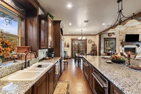 4827 Maenius Rd, Blanco, TX 78606 photo 20