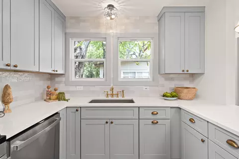 Kitchen - 3906 Willbert Rd, Austin, TX 78751 photo 4 of 4