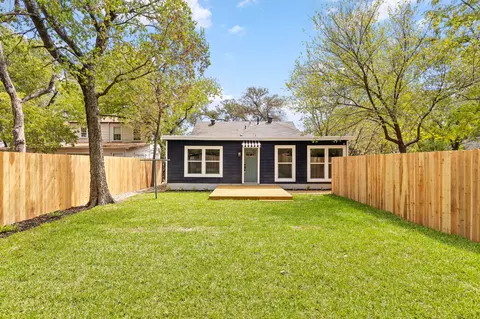 Exterior - 3906 Willbert Rd, Austin, TX 78751 photo 4 of 6