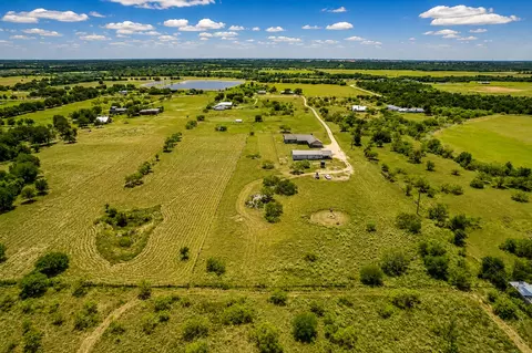19892 Vilas Rd, Holland, TX 76534