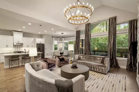 3018 Sunridge Dr #8, Austin, TX 78741