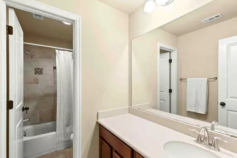 Bath - 2525 Quick Fort Dr, Leander, TX 78641 photo 5 of 5