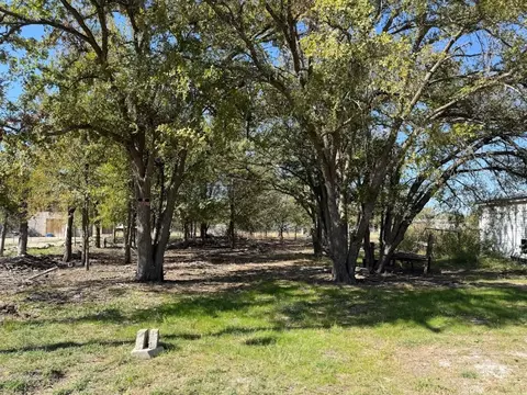 699 S Cotrell St, Bartlett, TX 76511 photo 8