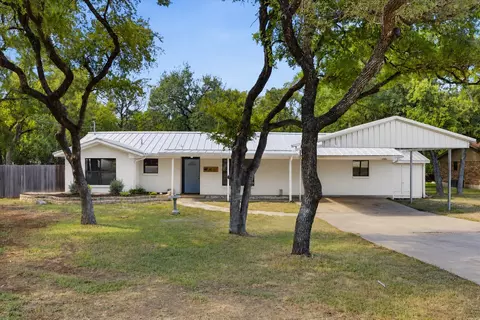 1011 Serenada Dr, Georgetown, TX 78628