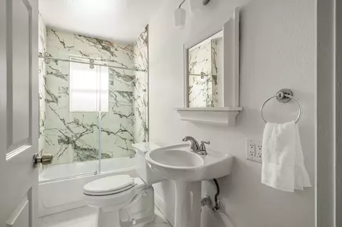 Bath - 1505 Wethersfield Rd, Austin, TX 78703 photo 4 of 4
