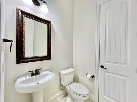 Bath - 3701 Carya Dr, Leander, TX 78641 photo 4 of 8