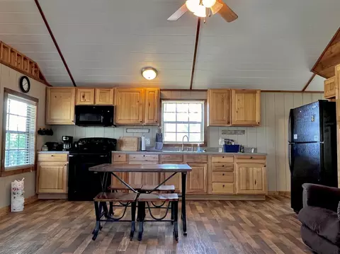 Kitchen - 175 Elmer Rd, Llano, TX 78643 photo 2 of 4