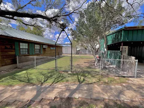 Exterior - 175 Elmer Rd, Llano, TX 78643 photo 6 of 6
