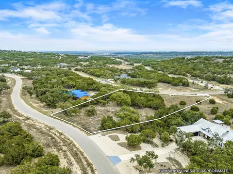 1718 Paradise Pkwy, Canyon Lake, TX 78133