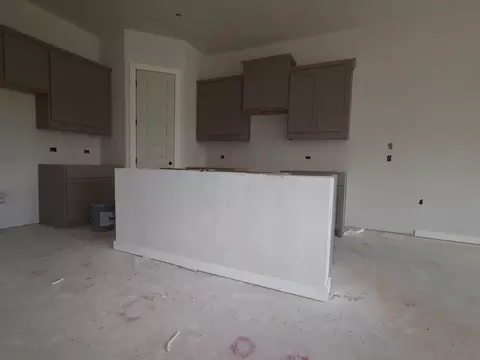 Kitchen - 275 Callahan Loop, Buda, TX 78610 photo 2 of 5