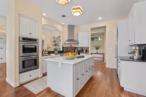 Kitchen - 5903 Cane Pace, Austin, TX 78746 photo 2 of 5