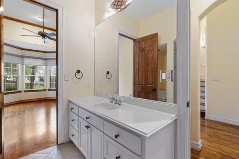 Bath - 5903 Cane Pace, Austin, TX 78746 photo 1 of 5