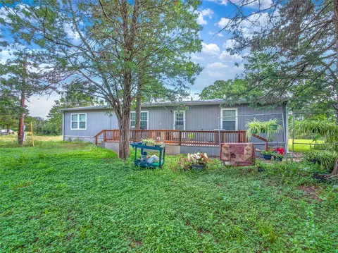 155 Hidden Oaks Loop, Elgin, TX 78621 photo 29