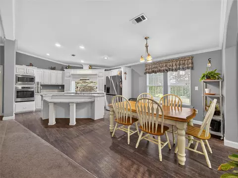 155 Hidden Oaks Loop, Elgin, TX 78621 photo 9