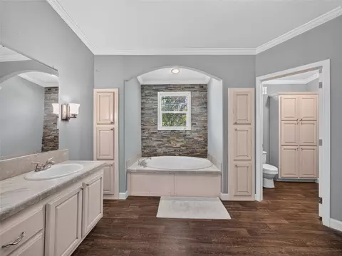 155 Hidden Oaks Loop, Elgin, TX 78621 photo 18