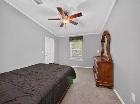155 Hidden Oaks Loop, Elgin, TX 78621 photo 24