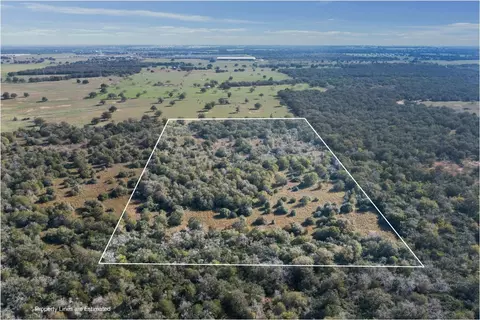 235 County Road 235, Gonzales, TX 78629