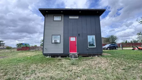 103 Crystal Cliffs Dr, Cedar Creek, TX 78612