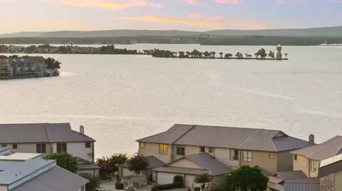 625 Horseshoe Bay Blvd, Horseshoe Bay, TX 78657
