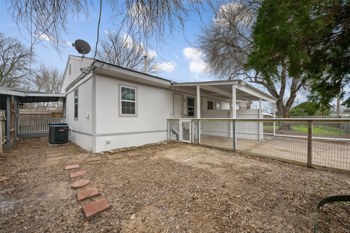 901 Valdez St Unit 1-3  