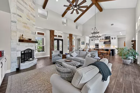 645 Strada Luca, Florence, TX 76527