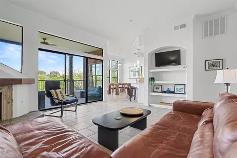 300 San Gabriel Village Blvd #512, Georgetown, TX 78626