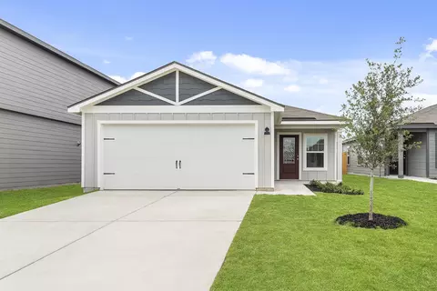 369 Silent Meadow Run, Maxwell, TX 78656