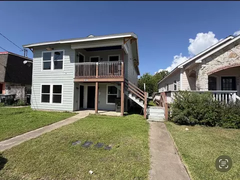 1911 40th St, Galveston, TX 77550