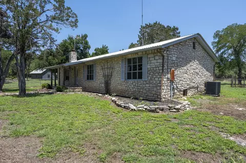 801 Billie Brooks Ln, Driftwood, TX 78619
