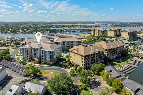 90 Island Dr #7403, Horseshoe Bay, TX 78657